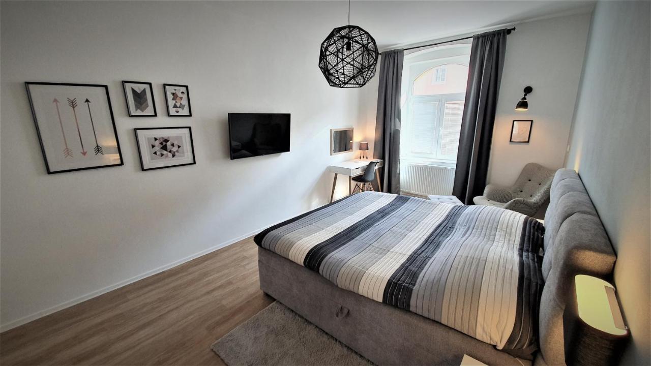 Jacob´s Apartement Plzen Bagian luar foto
